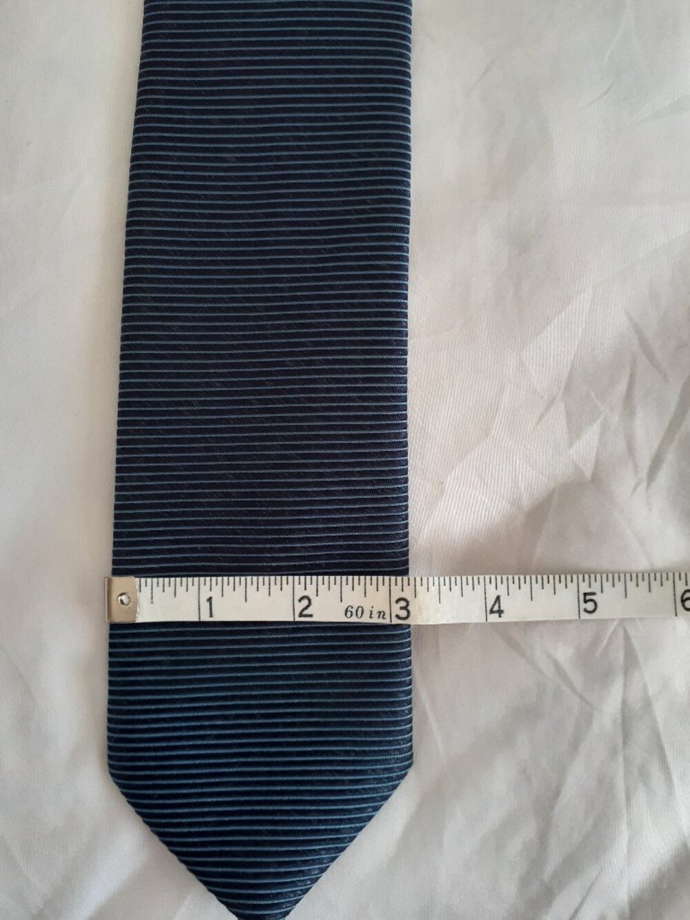 Uomo Italy Men's tie blue line pattern